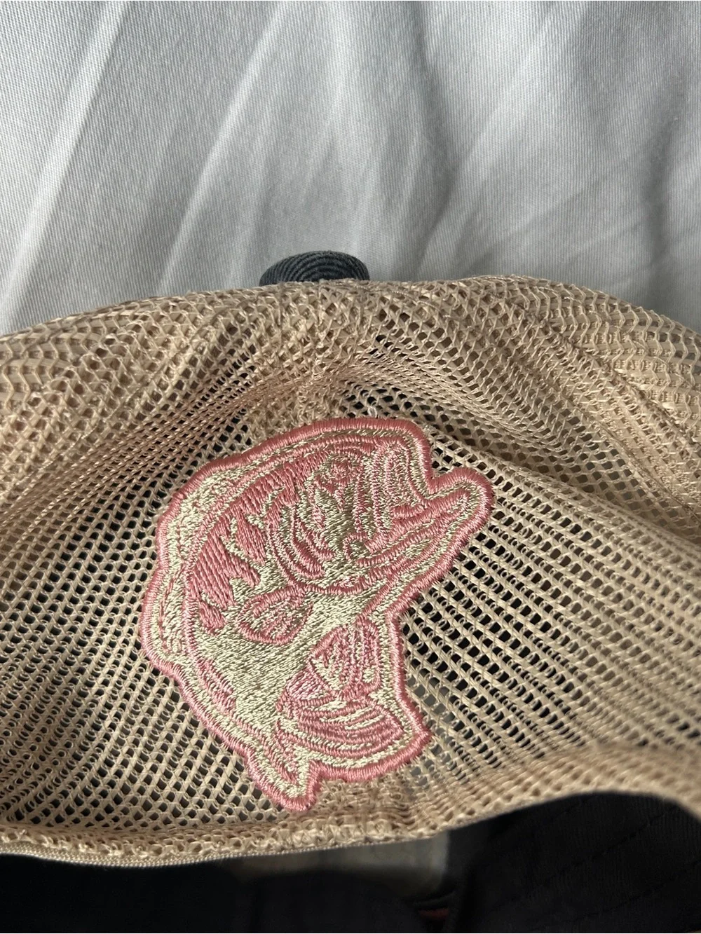Vintage style bass pro shops pink / navy butterfly trucker hat, size: youth